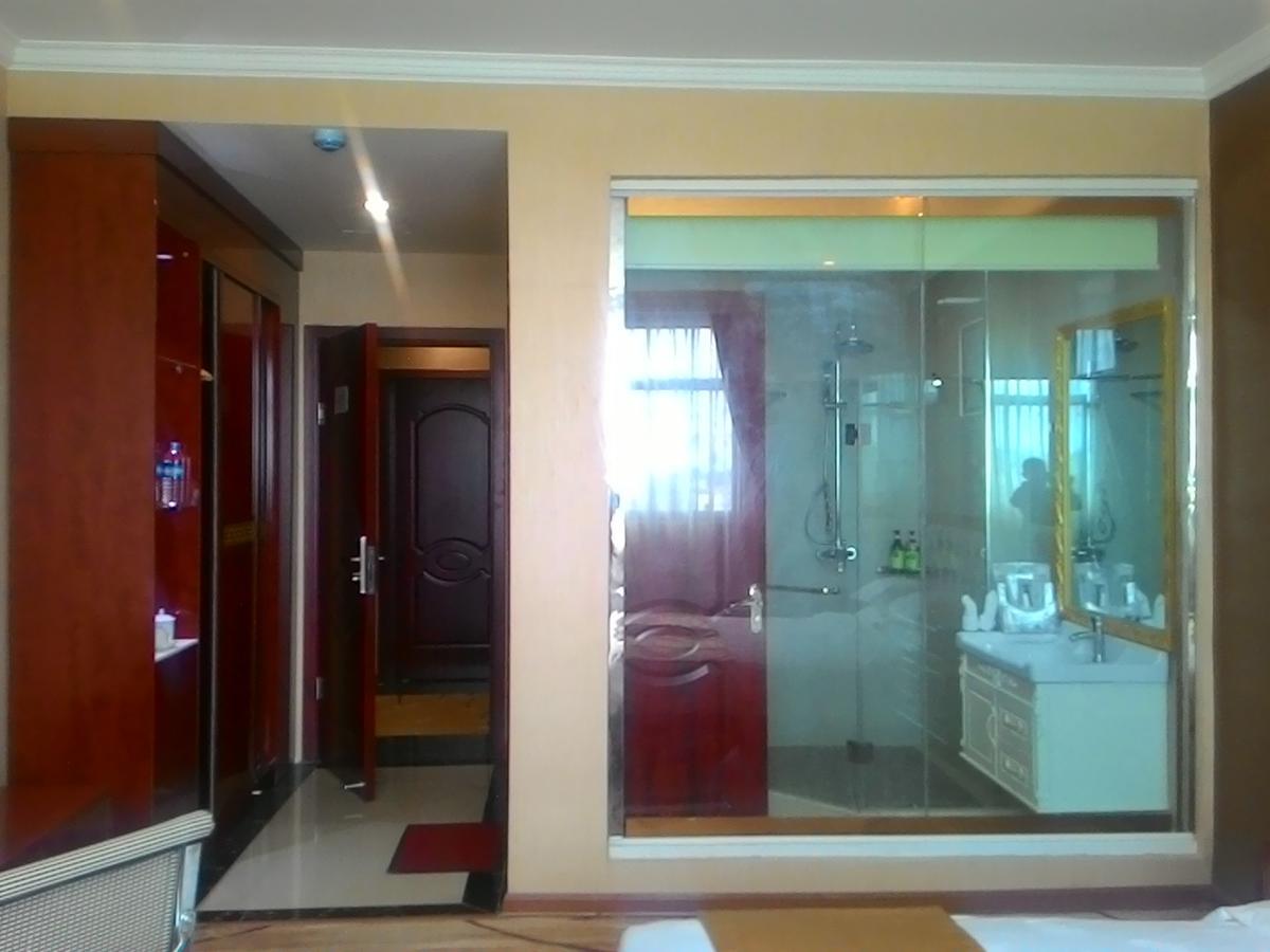 Apollo Hotel Yangon Exteriör bild