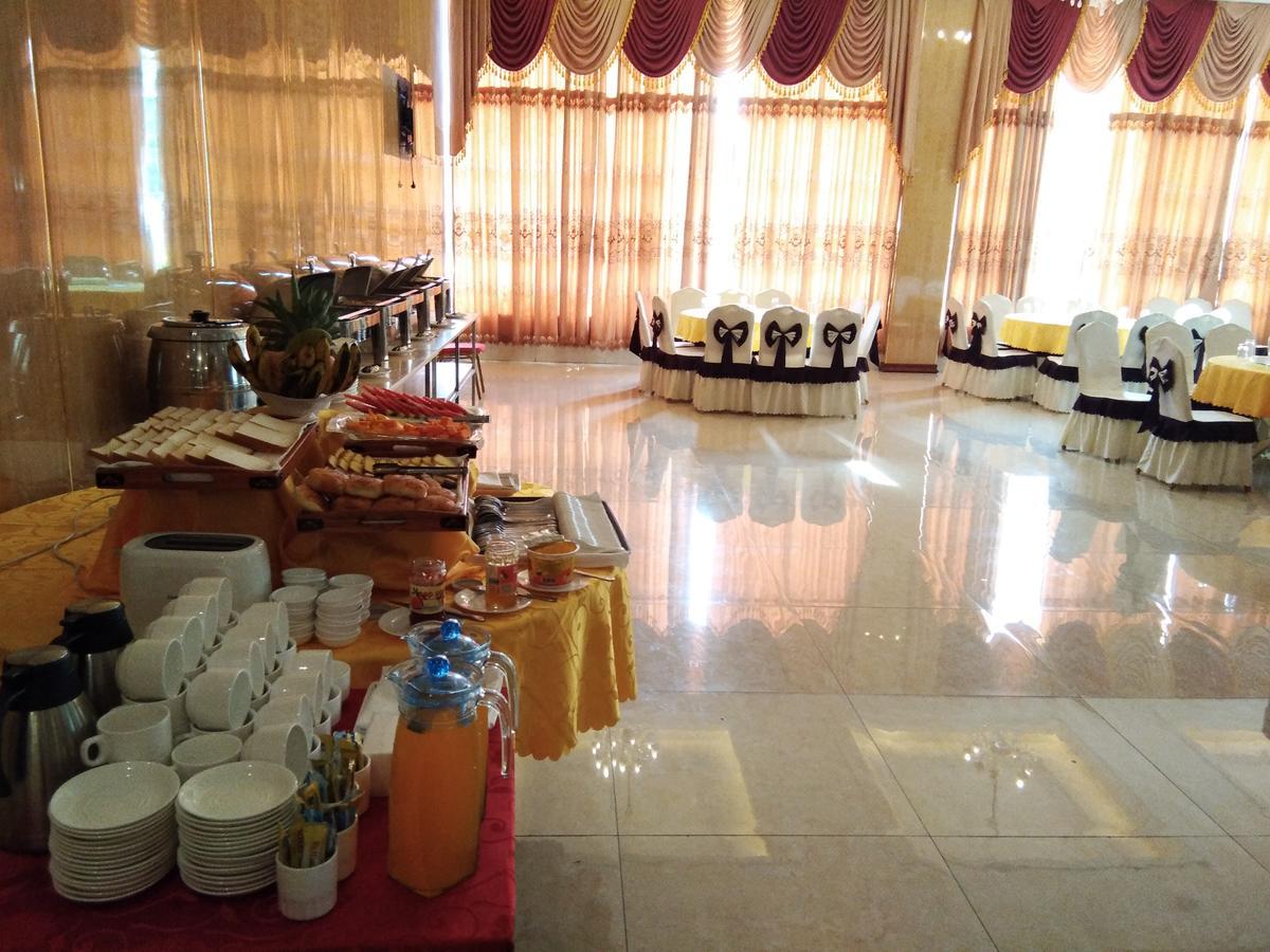 Apollo Hotel Yangon Exteriör bild
